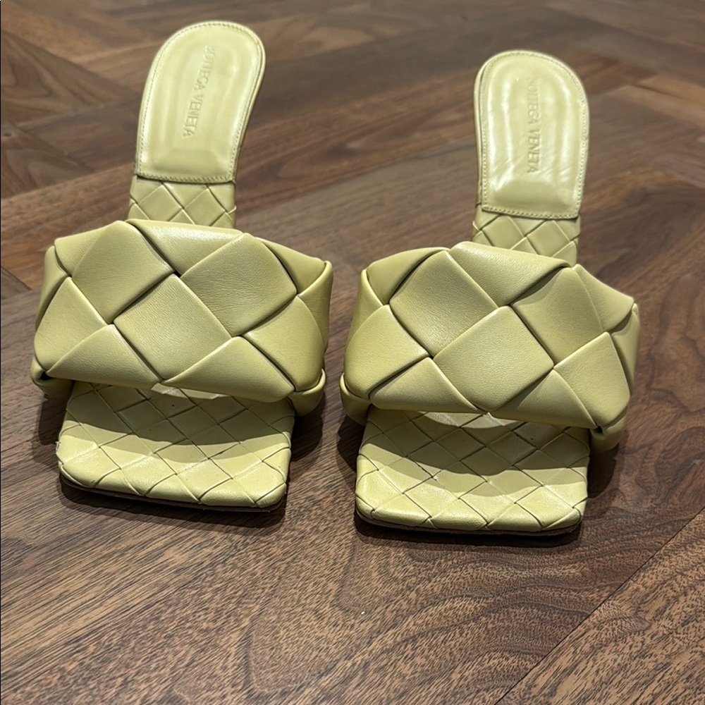 Bottega Veneta Cream Woven Sandals with Square Toe